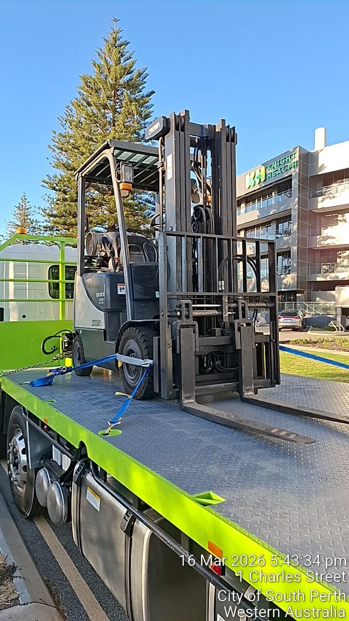 Crown forklift on flatbed front view